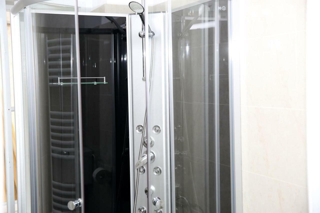Schick Apartment Sibiu Buitenkant foto