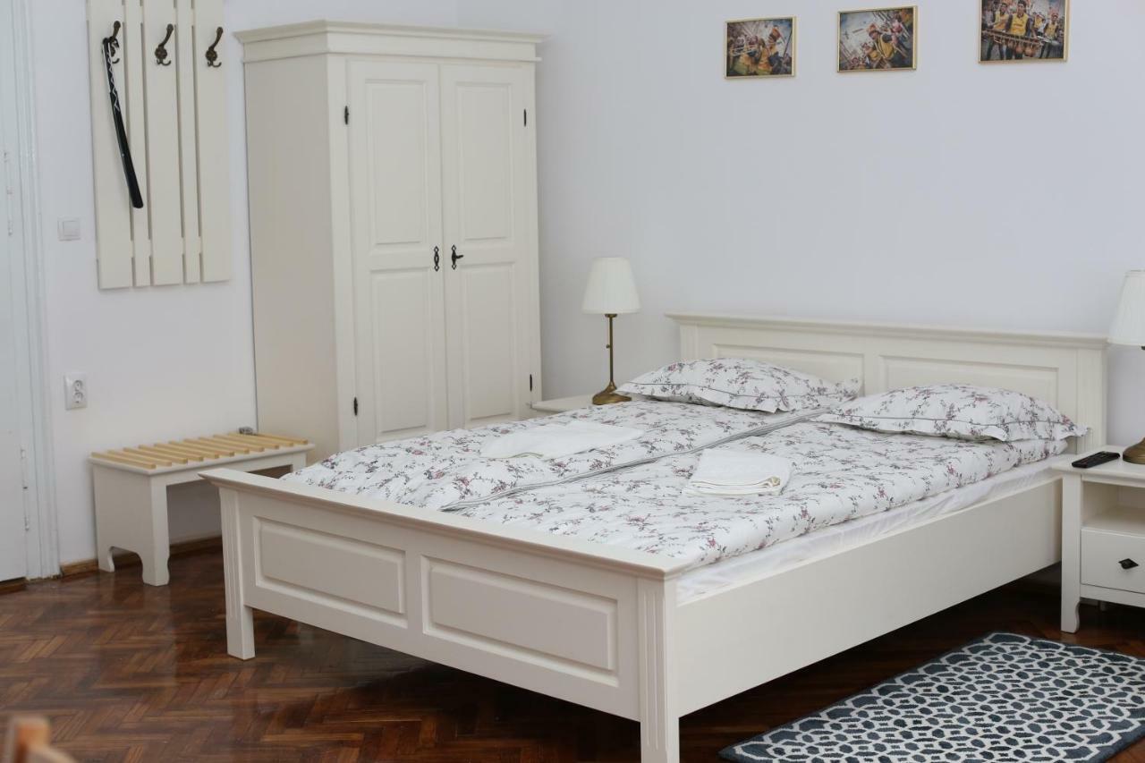 Schick Apartment Sibiu Buitenkant foto