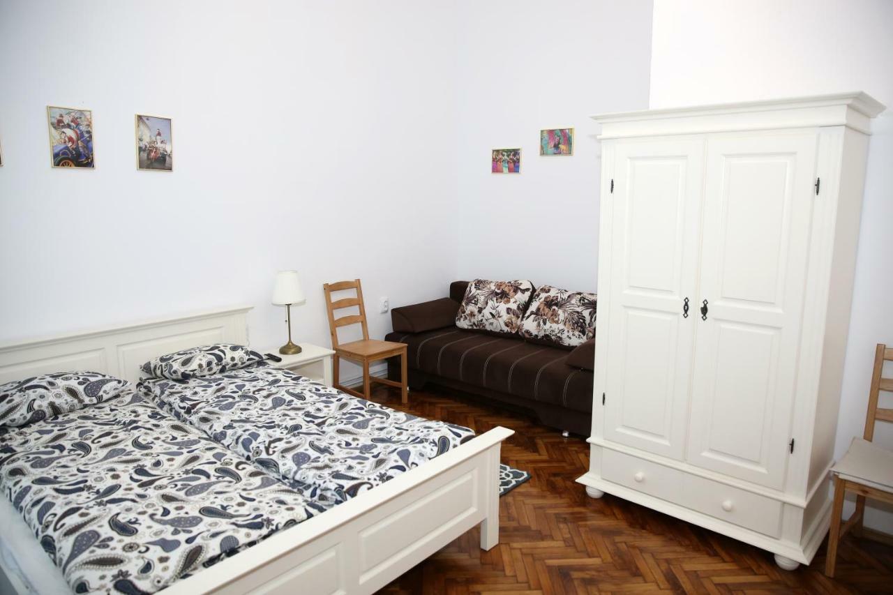 Schick Apartment Sibiu Buitenkant foto