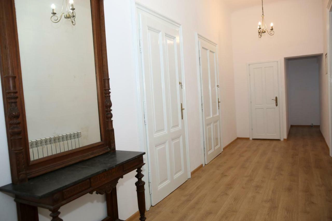 Schick Apartment Sibiu Buitenkant foto
