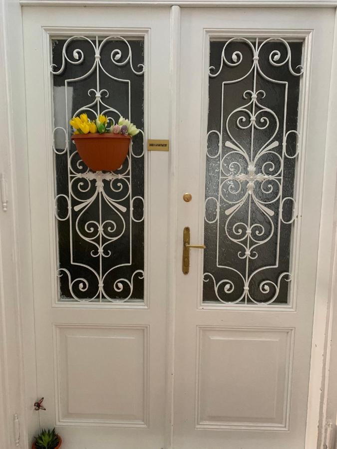 Schick Apartment Sibiu Buitenkant foto